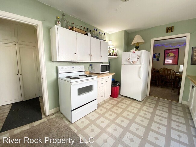 Building Photo - 4 br, 2 bath House - 1145 10th St N