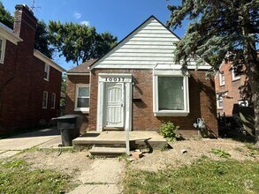 Building Photo - 10037 Grayton St