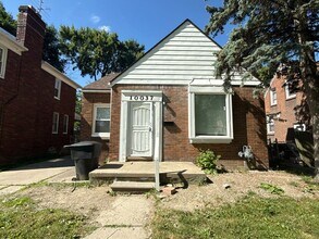 Building Photo - 10037 Grayton St