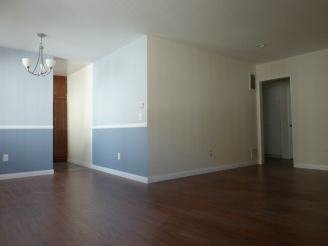Foto del edificio - 4429 Prospect Ave