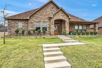 Building Photo - 3818 Sumner Ct