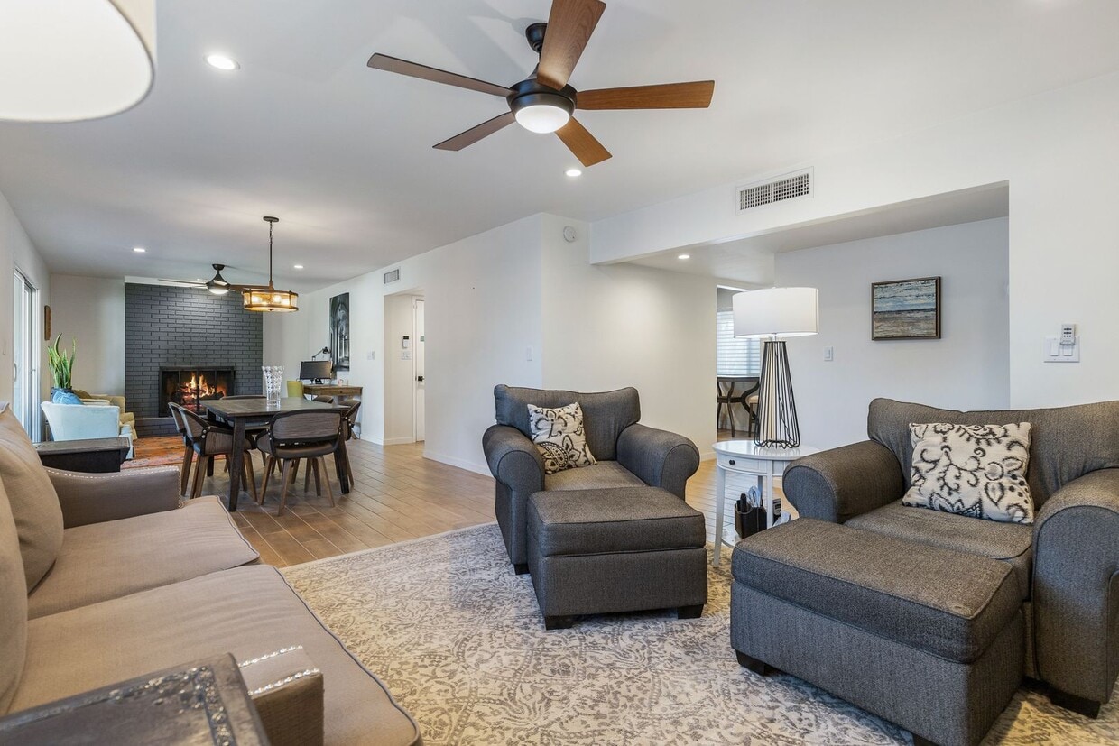 Primary Photo - Cute 3 Bedroom 2 Bath In Phoenix!