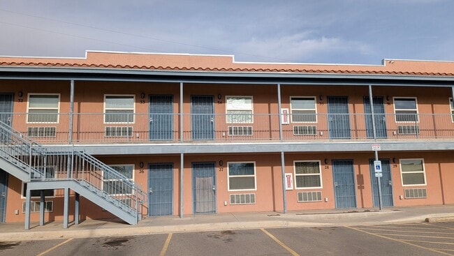 Building Photo - 6968 Alameda Ave