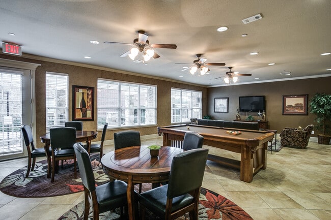 Photo - 950 Henderson St Townhome