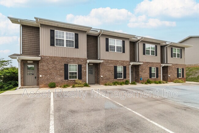 Foto del edificio - 926 Warrior Hill Dr