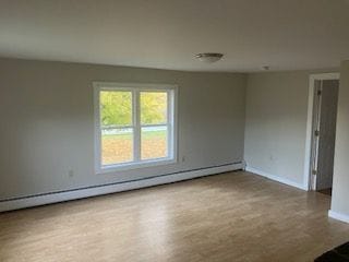 Building Photo - 450 Main St