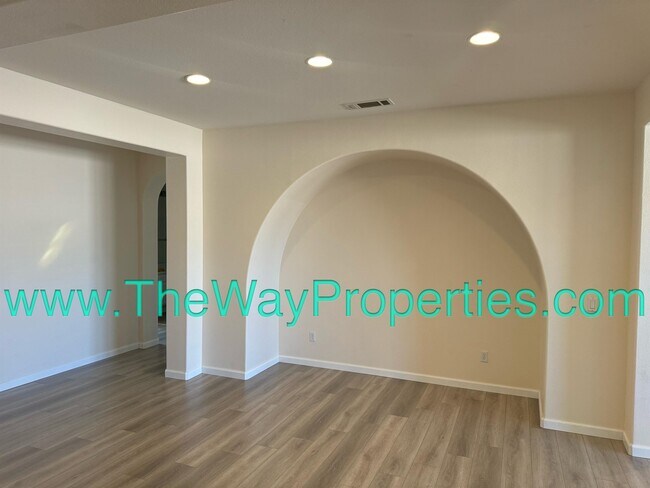 Building Photo - 14926 Flamenco Pl