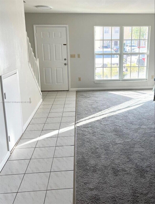 Foto del edificio - 2913 Edgehill Ln