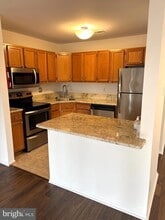 Building Photo - 1812 Hickory Cir