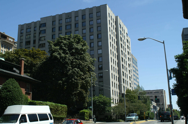 Building Photo - The Decatur Condominiums