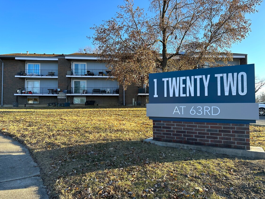 1 Twenty Two At 63Rd - 108 Nw 63Rd St Kansas City, Mo | Apartments.Com