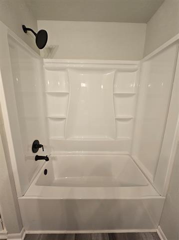 Building Photo - 920 Red Bud Dr