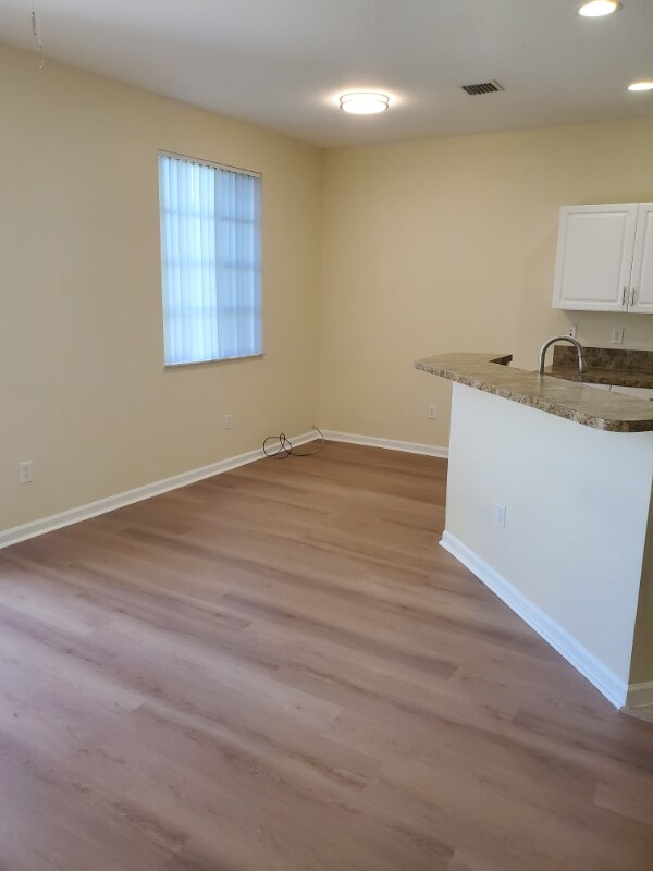 Foto del edificio - 967 Abaco Ln