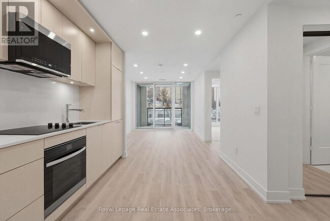 Building Photo - 25 Cordova Ave