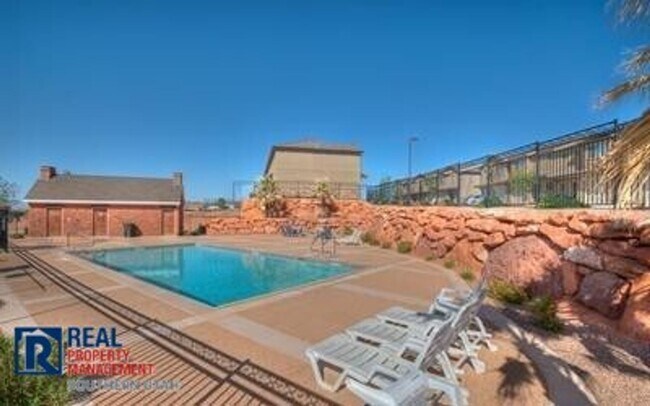 Foto del edificio - MILLCREEK SPRINGS TOWNHOME