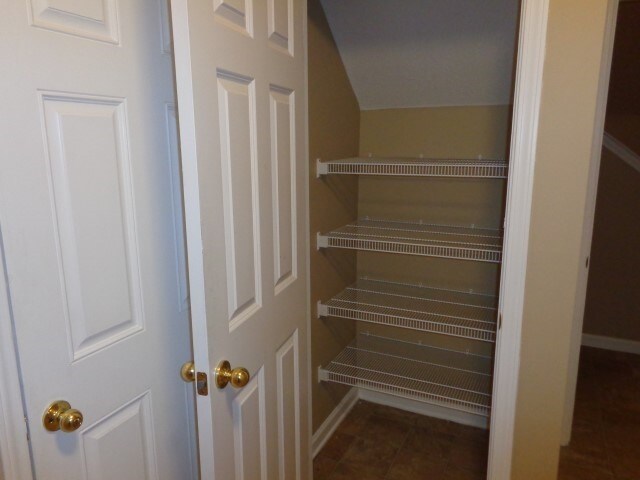 Building Photo - 5767 Kuykendall Dr
