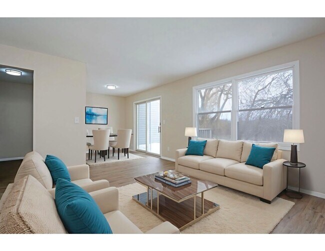 Foto del edificio - Beautifully Updated 3-Bed 2-Bath Townhouse in Savage - Available Now!