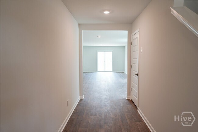 Building Photo - 110 Painted Lady Lp