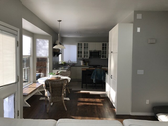 Breakfast Nook, Pantry and Kitchen - 1911 Sandhurst Dr