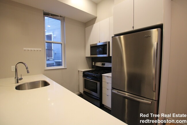 Photo - 55 Glenville Ave Apartment