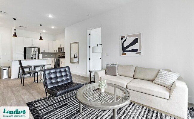 Building Photo - 650 E Sycamore St