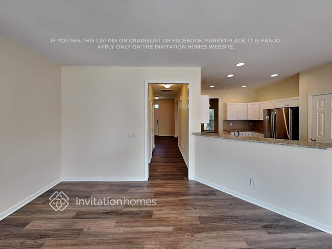 Building Photo - 2019 Southridge Dr