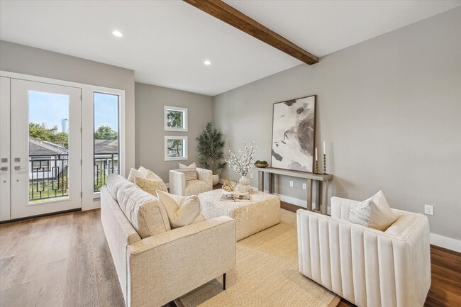 Building Photo - 3102 Eunice St