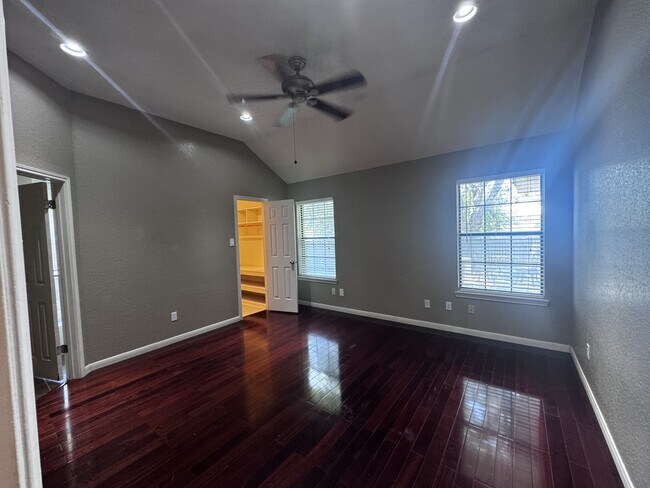 Foto del edificio - 1518 Chardonnay Dr