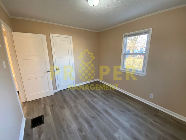 Building Photo - 3 bedroom 1 bathroom house for rent