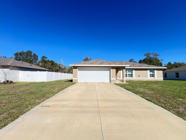 Building Photo - Incredible, 3 Bedroom, 2 Bathroom Home in ...