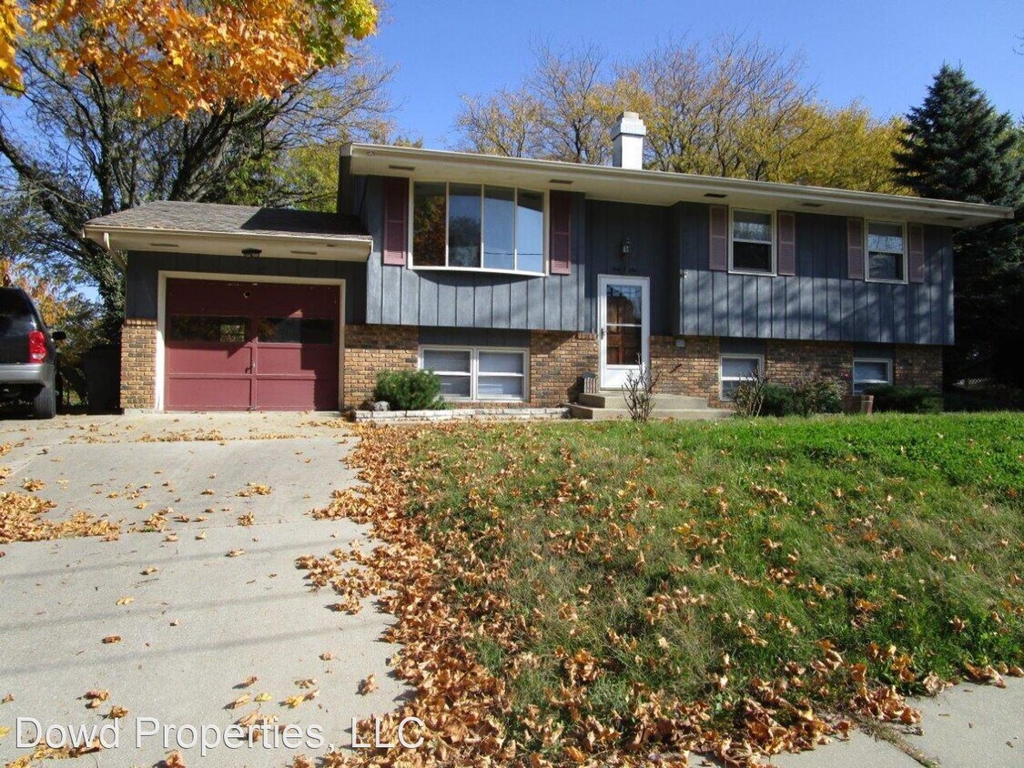 Foto principal - 4 br, 2 bath House - 906 South Linden Street