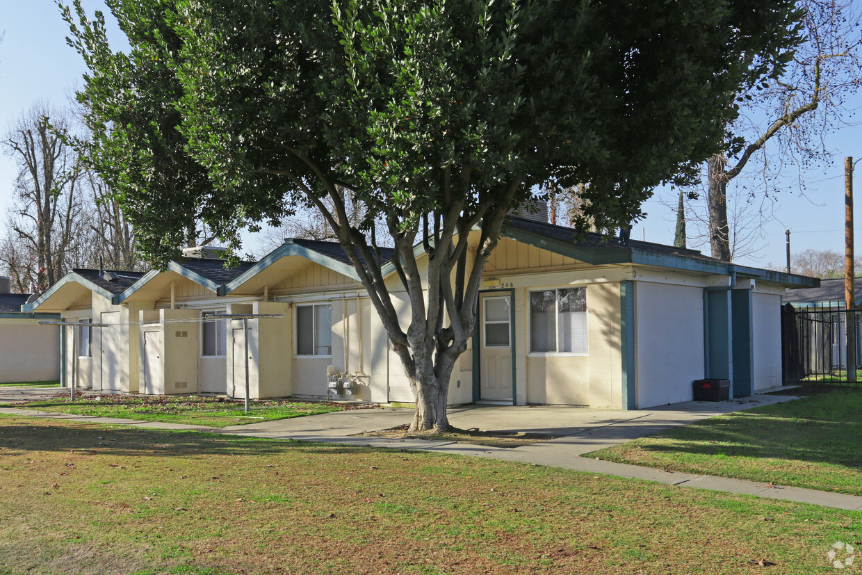 Primary Photo - Del Rey Apartments