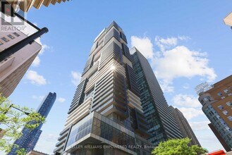Building Photo - 7 Grenville St