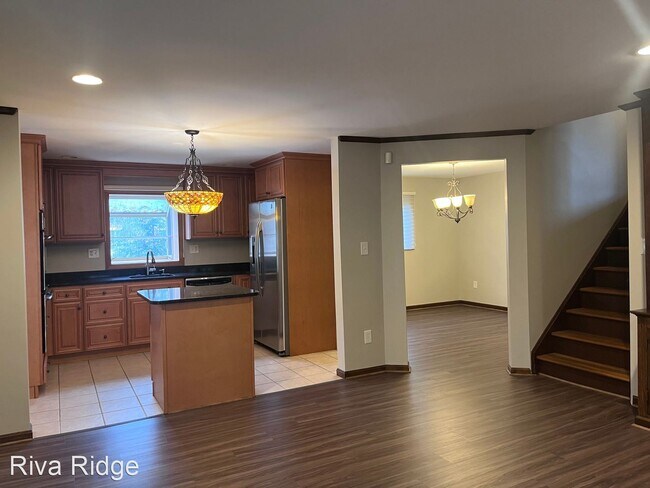 Foto del edificio - 3 br, 2.5 bath House - 79 Moffett Street