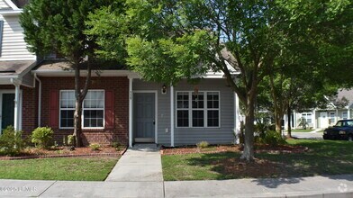 Building Photo - 539 Candida Dr