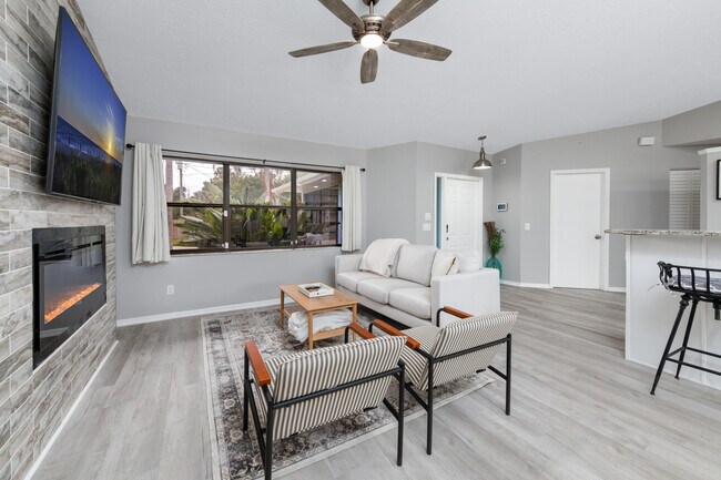 Building Photo - 1481 SW Gastador Ave