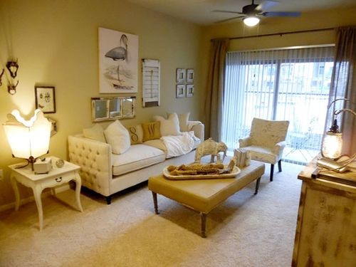 Foto principal - 515 E Slaughter Ln