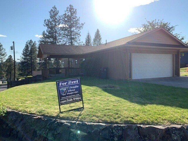 Building Photo - Large Indian Trail Home!