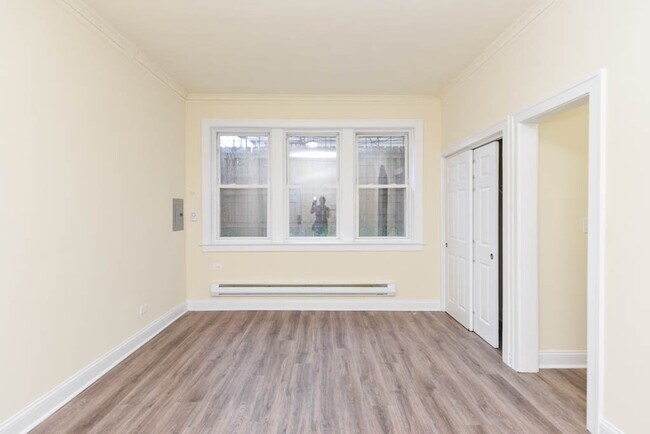 Building Photo - 2936 W Palmer St