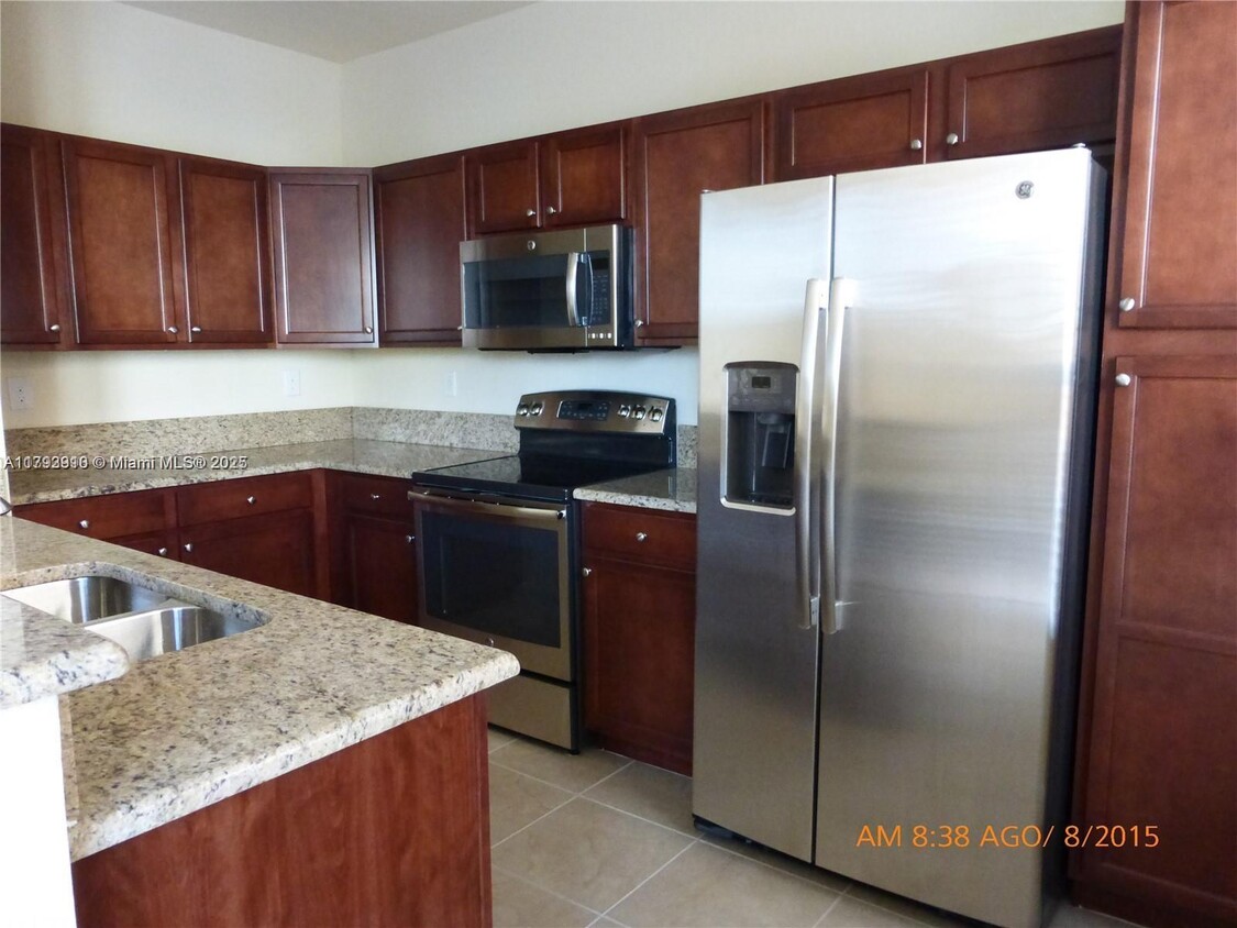 Primary Photo - 17029 SW 94th Terrace