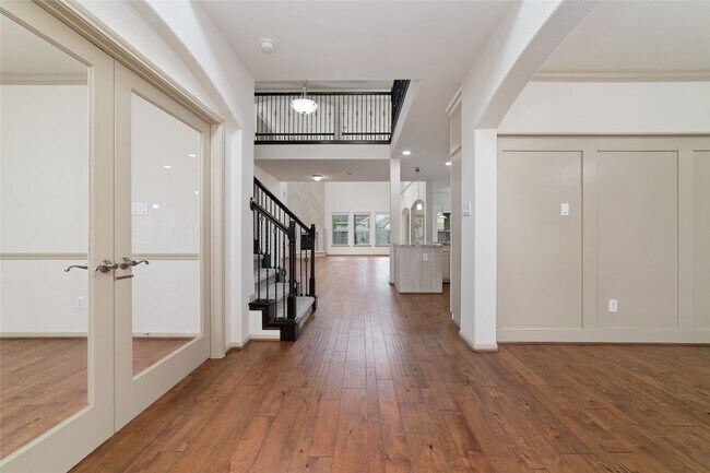 Building Photo - 23203 Mirtillo Ct