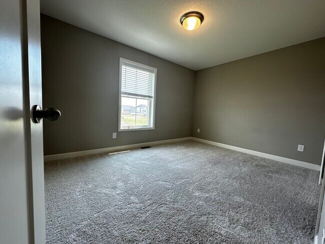 Foto del edificio - 1729 Tyrone Dr
