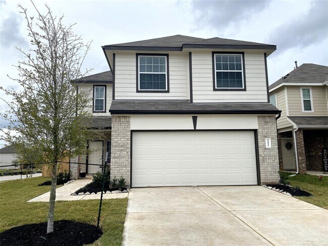 Building Photo - 4451 Eveslage Ln