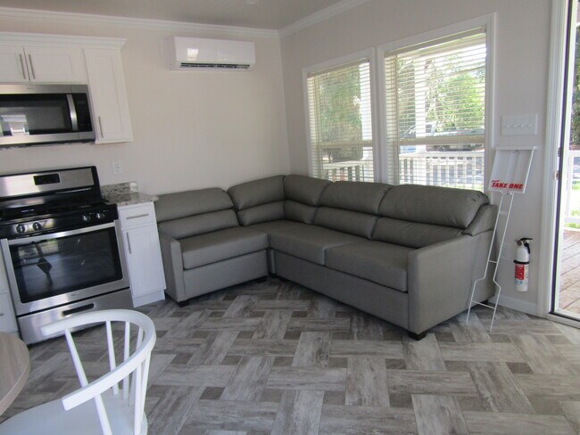 Foto del edificio - 361 Oak Harbor Camp