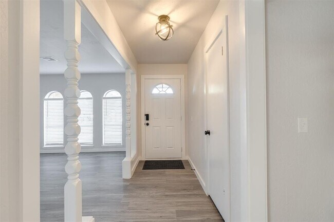 Foto del edificio - 2704 NW 115th St