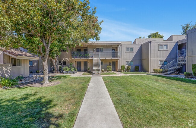 Fotografía del edificio - SORRENTO