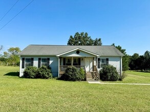 Building Photo - 426 Busy Bee Rd