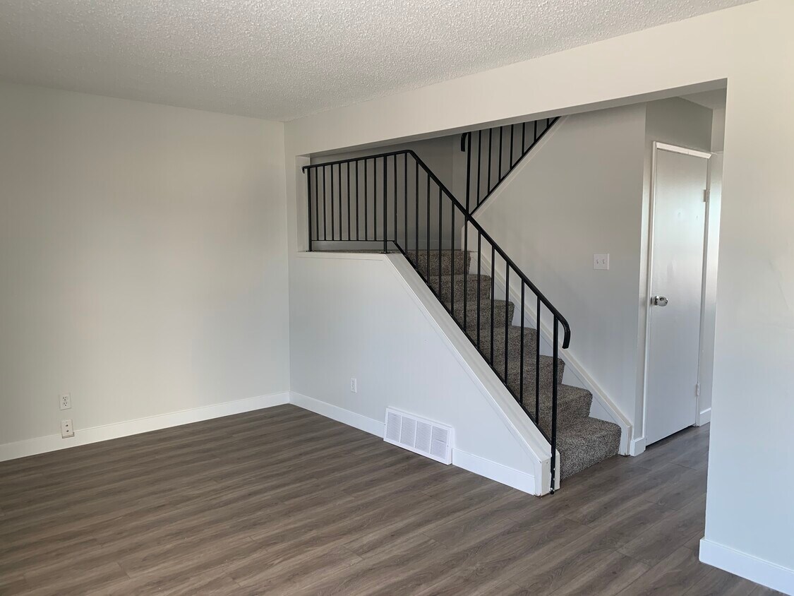 Building Photo - Hermitage Park