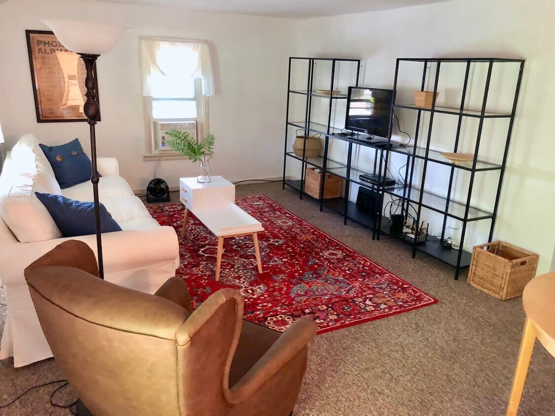 91 Lester St, WI 54143 House Rental in WI