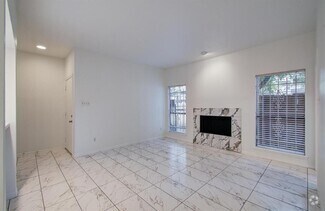 Building Photo - 1818 Augusta Dr